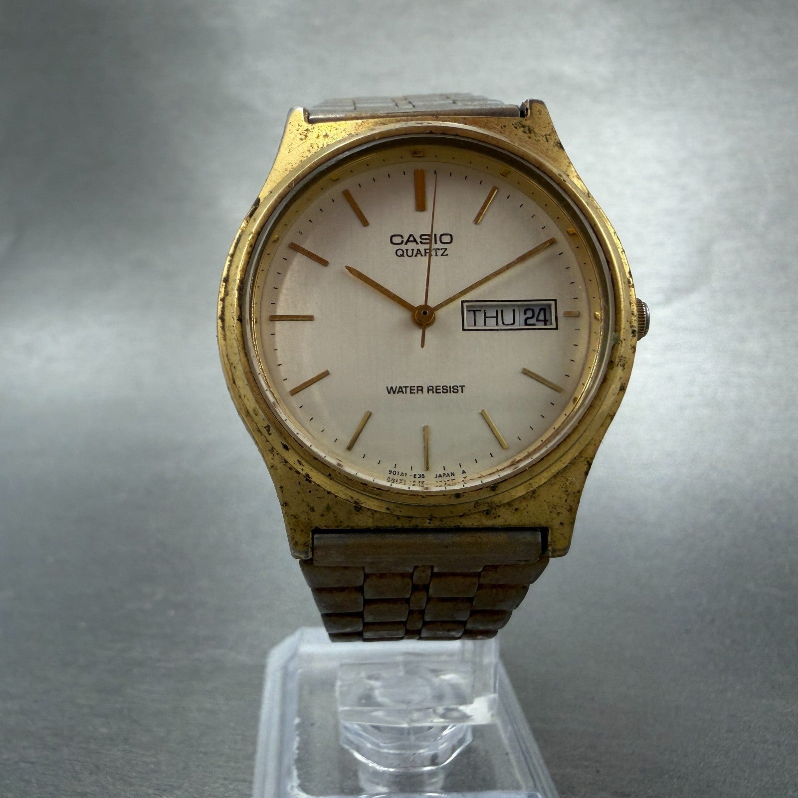 Casio MQ-514 Watch Men 33mm Silver Dial Gold Tone Round Daydate New Battery5