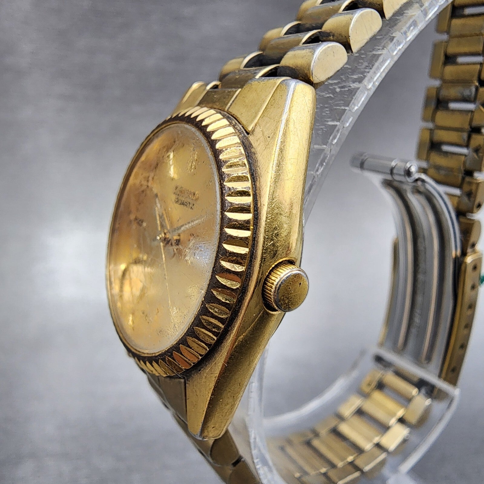 Seiko Watch Women 25mm Gold Dial Gold Tone Daydate Round 7N830041 New Battery2