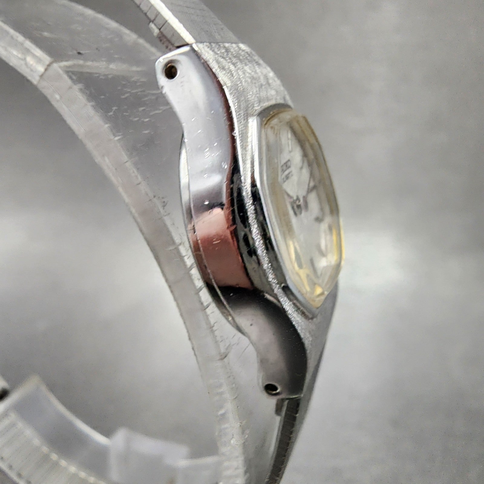 Seiko Watch Women 17mm White Dial Silver Tone Round 54205059 New Battery VTG3