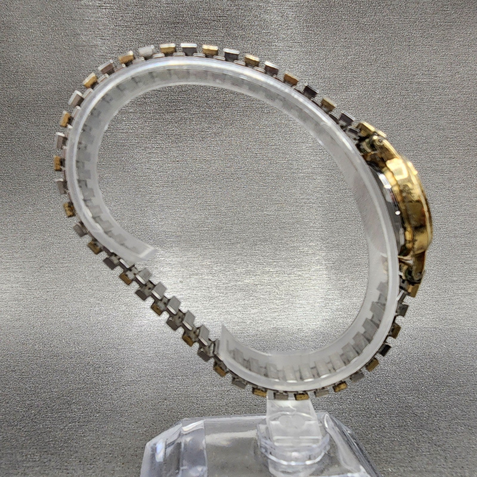 Seiko Digital Watch Women 22mm LCD White Dial Gold Tone Oval B3375050 New Batt8