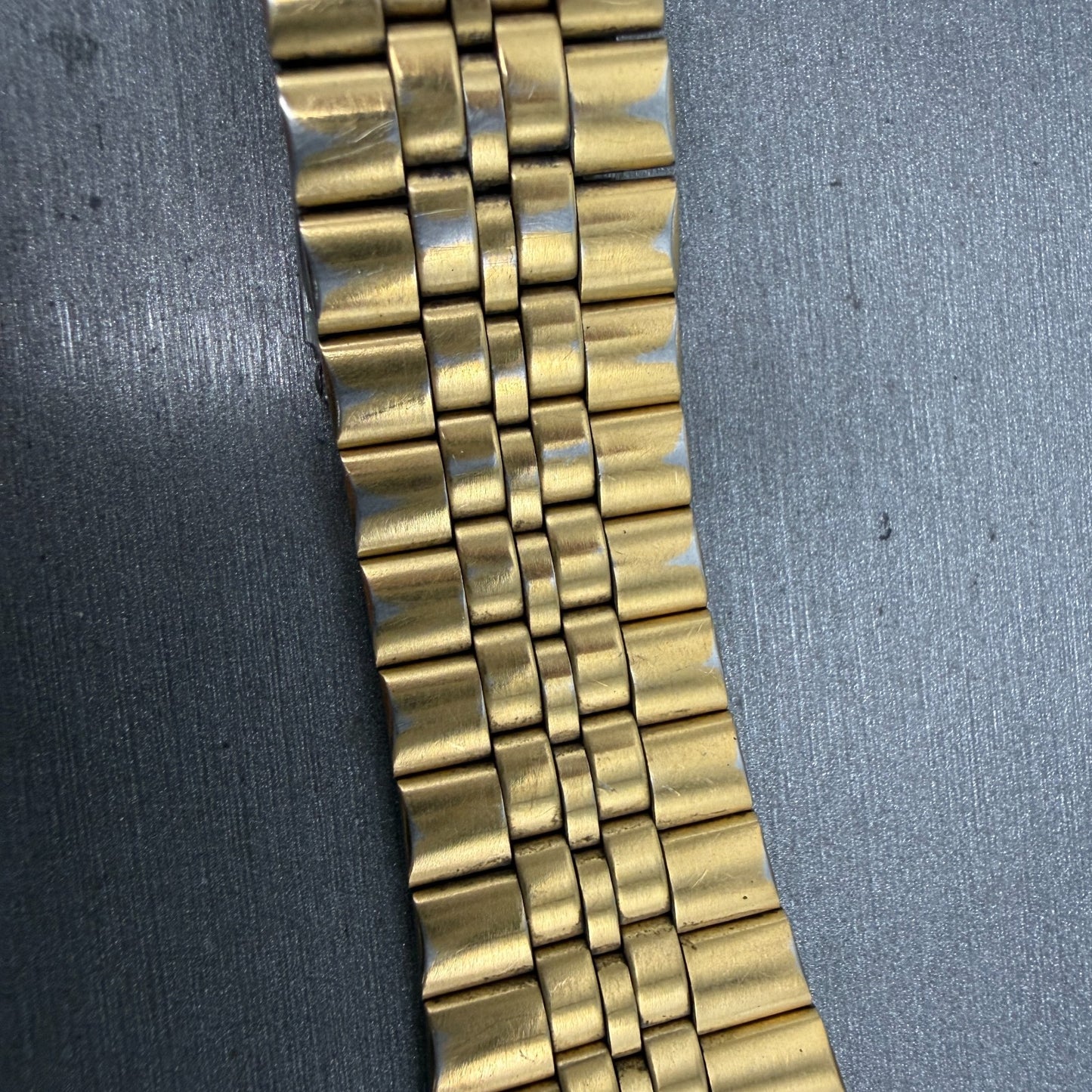 Seiko SQ Bracelet 21mm Stainless Steel Gold Tone Tri Folding Clasp Vintage Japan2