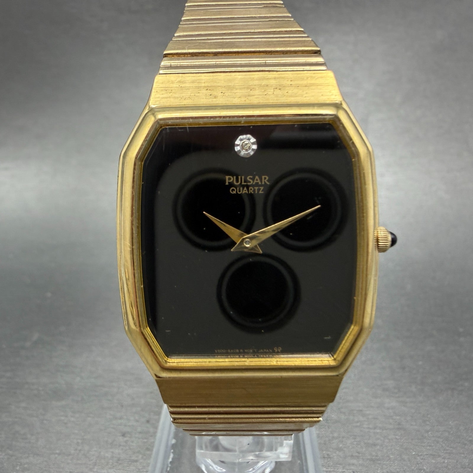 Seiko Pulsar Tank Watch Men 30mm Black Dial Gold Tone V500-5A00 New Battery VTG0