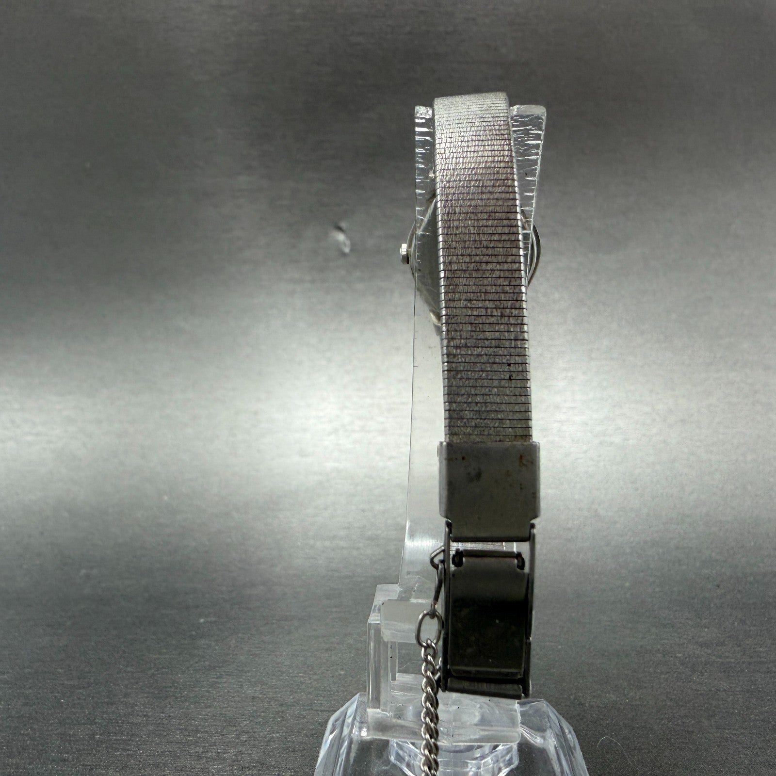 Seiko Watch Women 18mm Silver Dial Silver Tone Round 2y00-0019 New Battery NMJ7