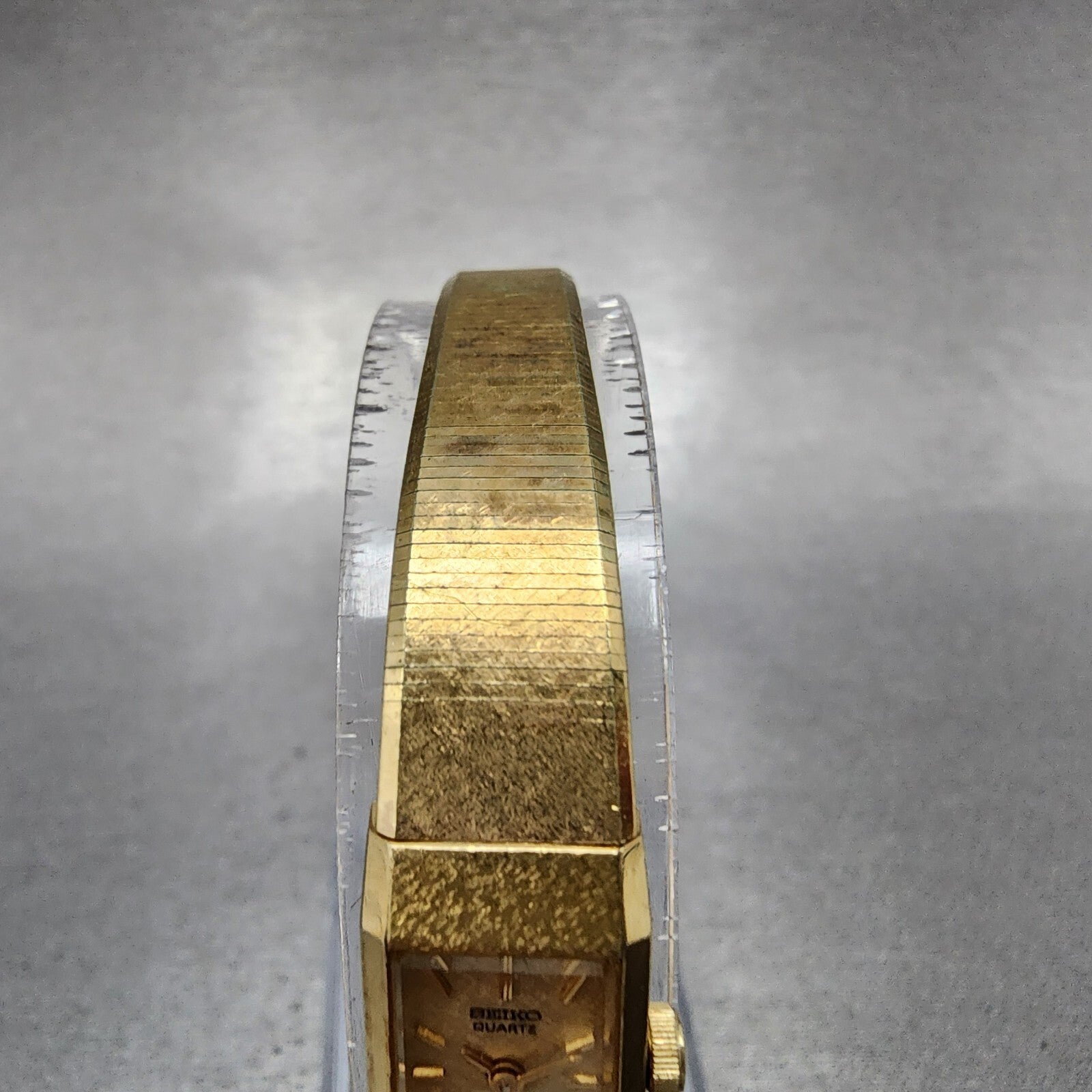 Seiko Tank Watch Women 12mm Gold Dial Gold Tone Rectangle 13205040 New Battery4