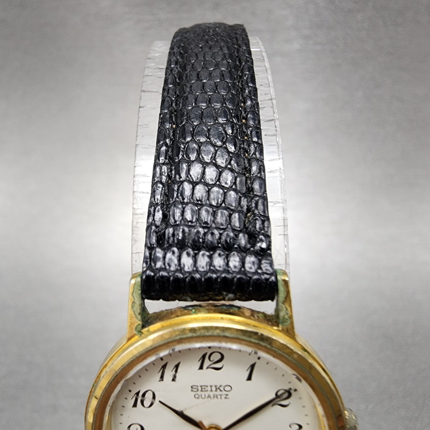 Seiko Watch Women 23mm White Dial Gold Tone 73210100 New Battery4