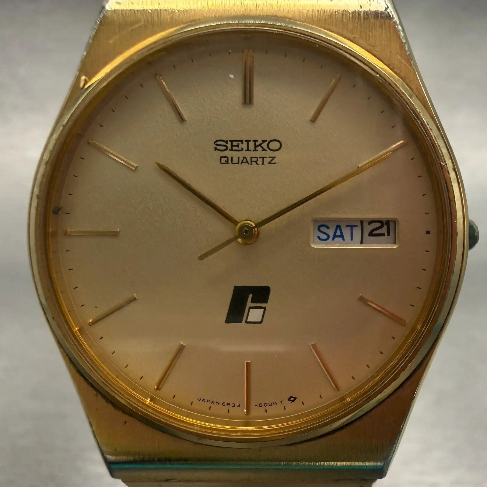 48021977