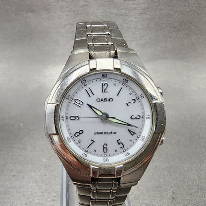Casio Waveceptor Watch Women 30mm White Dial Silver Tone Date Round Runs LWQ1500