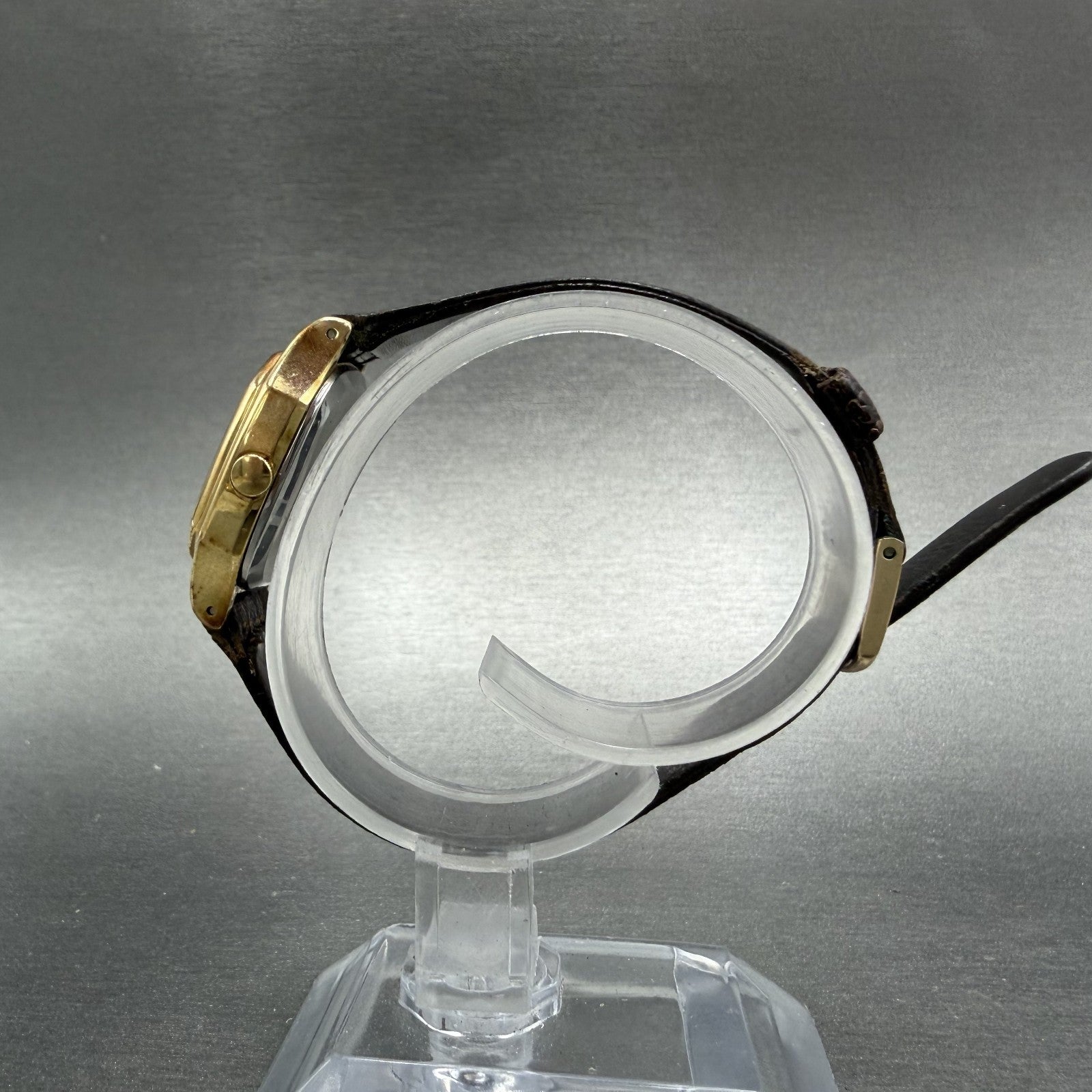 Seiko SQ Watch Women 22mm Cream Dial Gold Tone Daydate 8523-5079 New Battery6