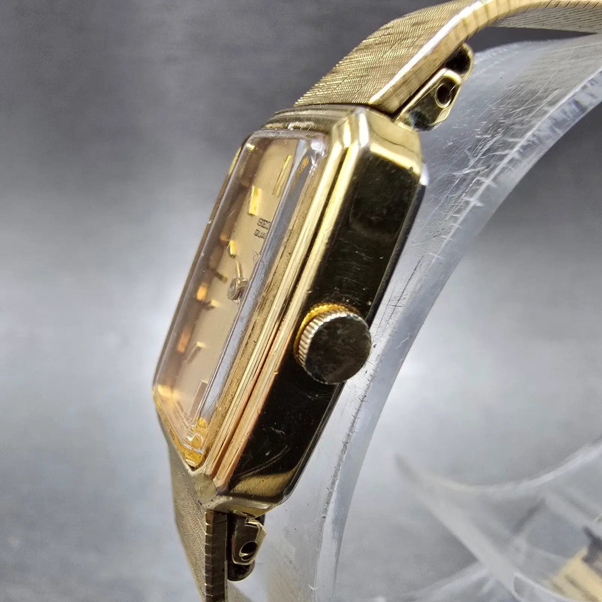 Seiko Tank Watch Women 14mm Gold Dial Gold Rectangle 1320-5770 New Battery VTG2