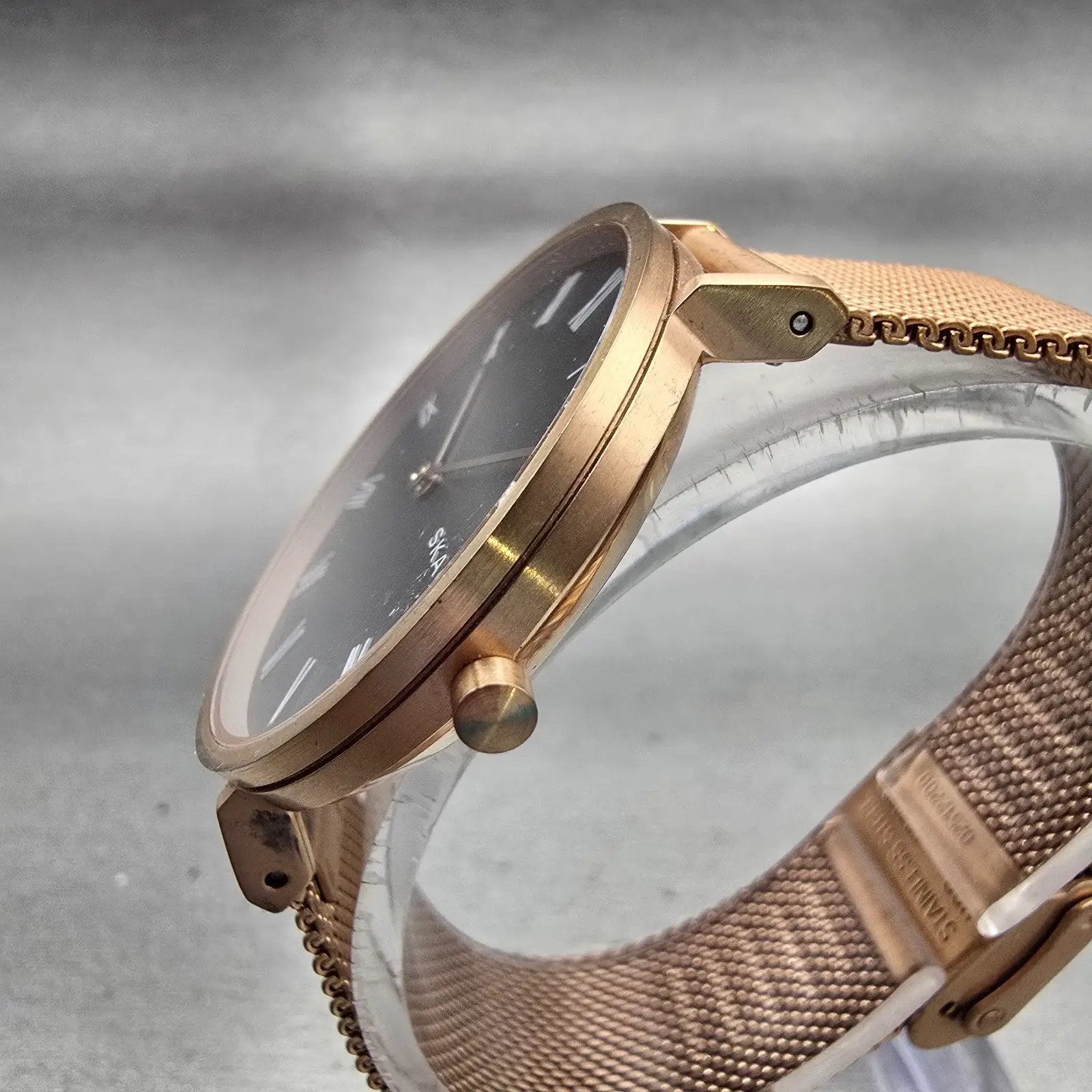 Skagen Hald Watch Women 34mm Gray Dial Gold Tone Round SKW2675 New Battery2