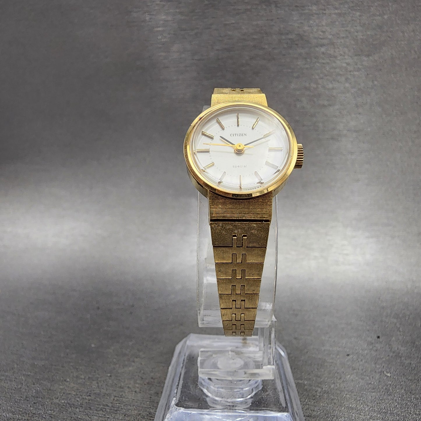 Citizen Special Watch Women 20mm White Dial Gold Plated Manual Wind Runs VTG5