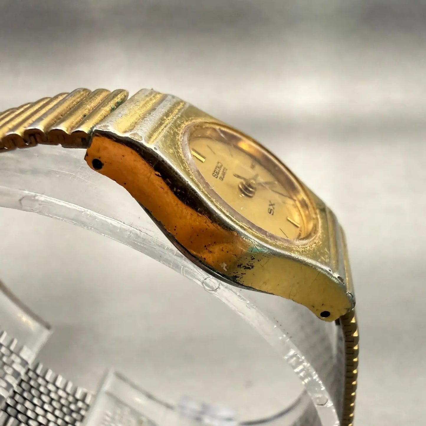 Seiko SX Watch Women 18mm Gold Dial Gold Tone Round 2Y01-0A70 New Battery VTG3