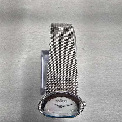 Skagen Watch Women 26mm MOP Dial Silver Tone Crystals Round 689SSS New Battery4