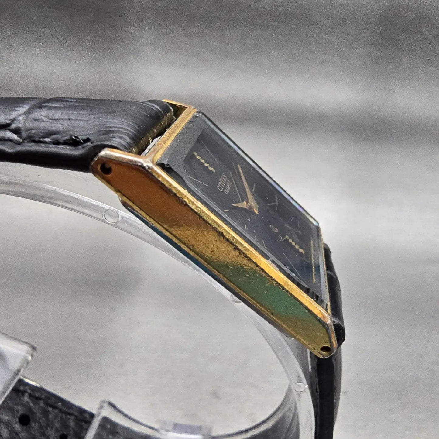 Citizen CQ Watch Men 20mm Black Dial Gold Tone Rectangle 4-101201 New Battery3
