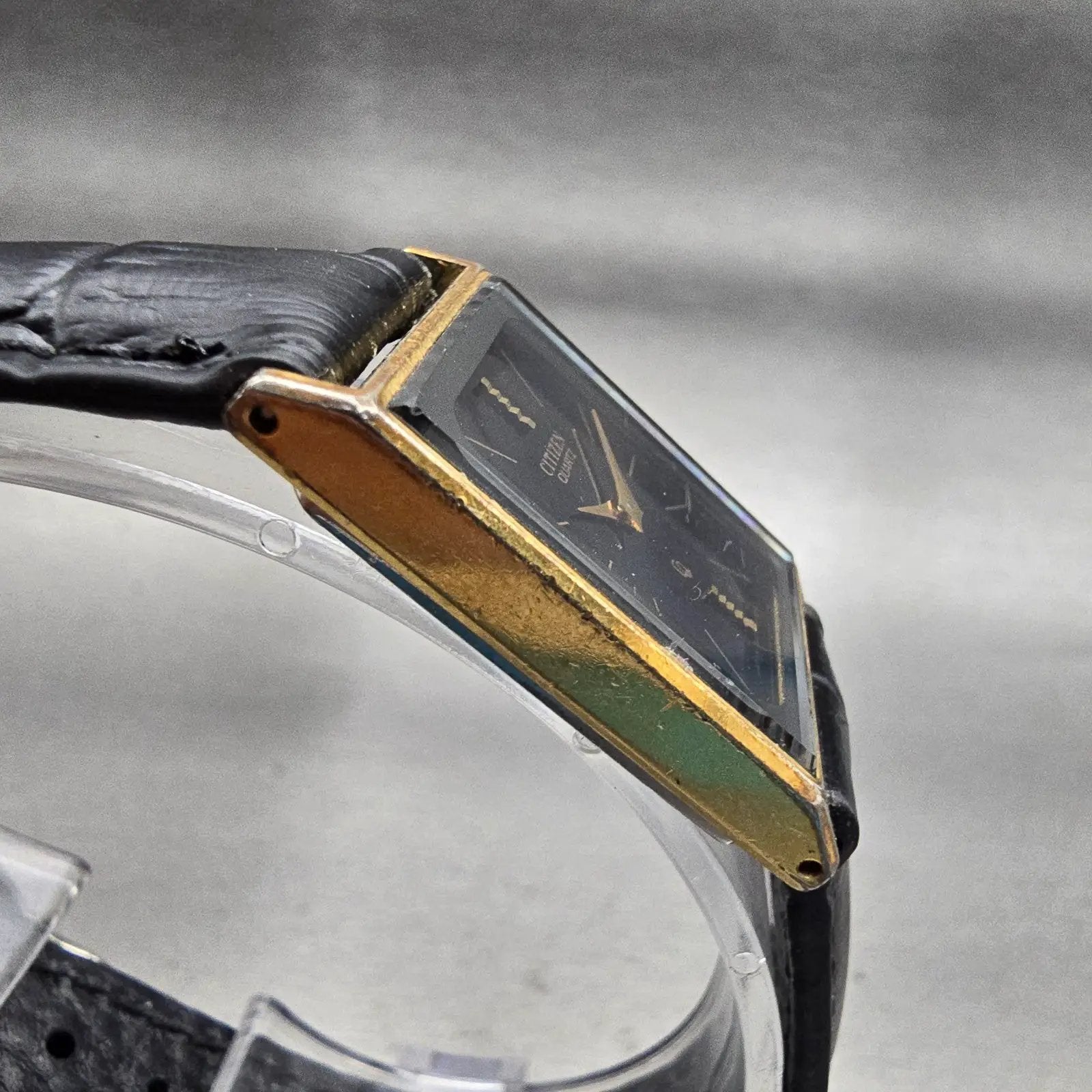 Citizen CQ Watch Men 20mm Black Dial Gold Tone Rectangle 4-101201 New Battery3