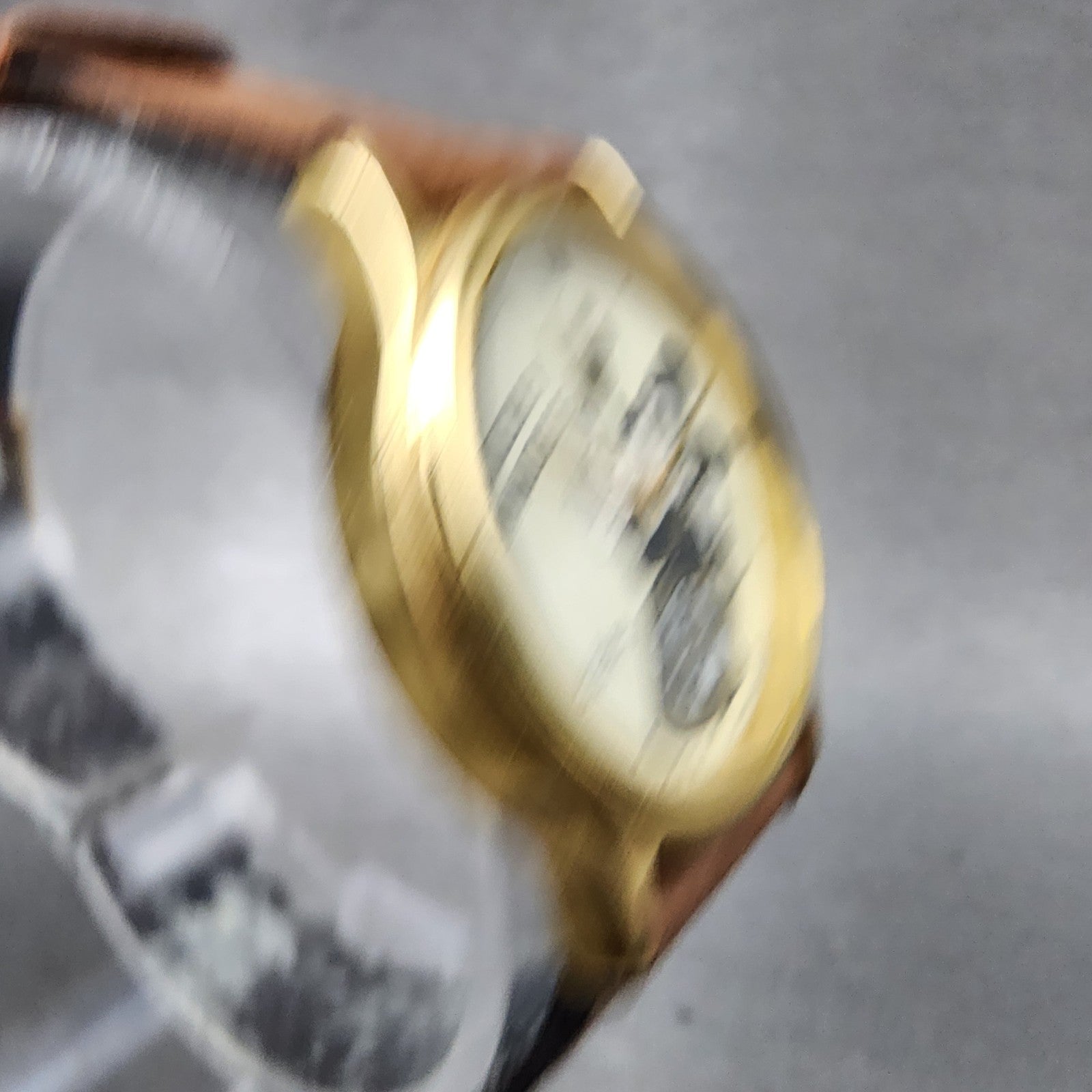 Seiko Alba Mickey Mouse Watch Women 29mm Cream Dial Gold Tone V2540020 New Batt3