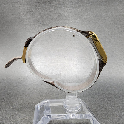 Rado Tank Watch Women 18mm Gold Dial Gold Tone Rectangle 133.9555.2 New Battery8