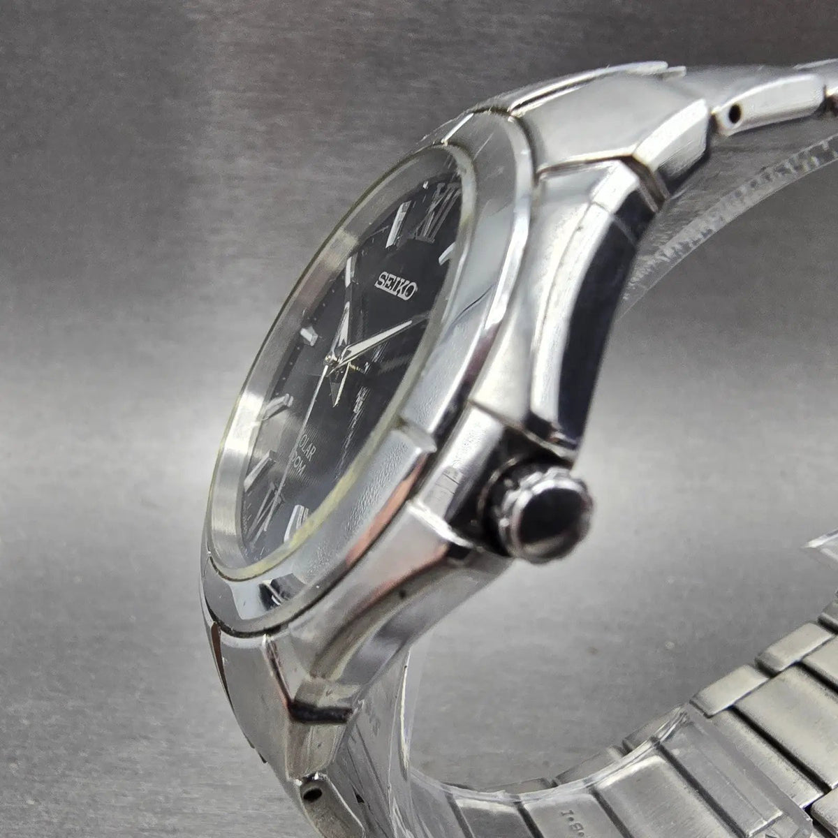 Seiko Solar Watch Men 39mm Black Dial Silver Tone Date Round V157-0AC0 Works2