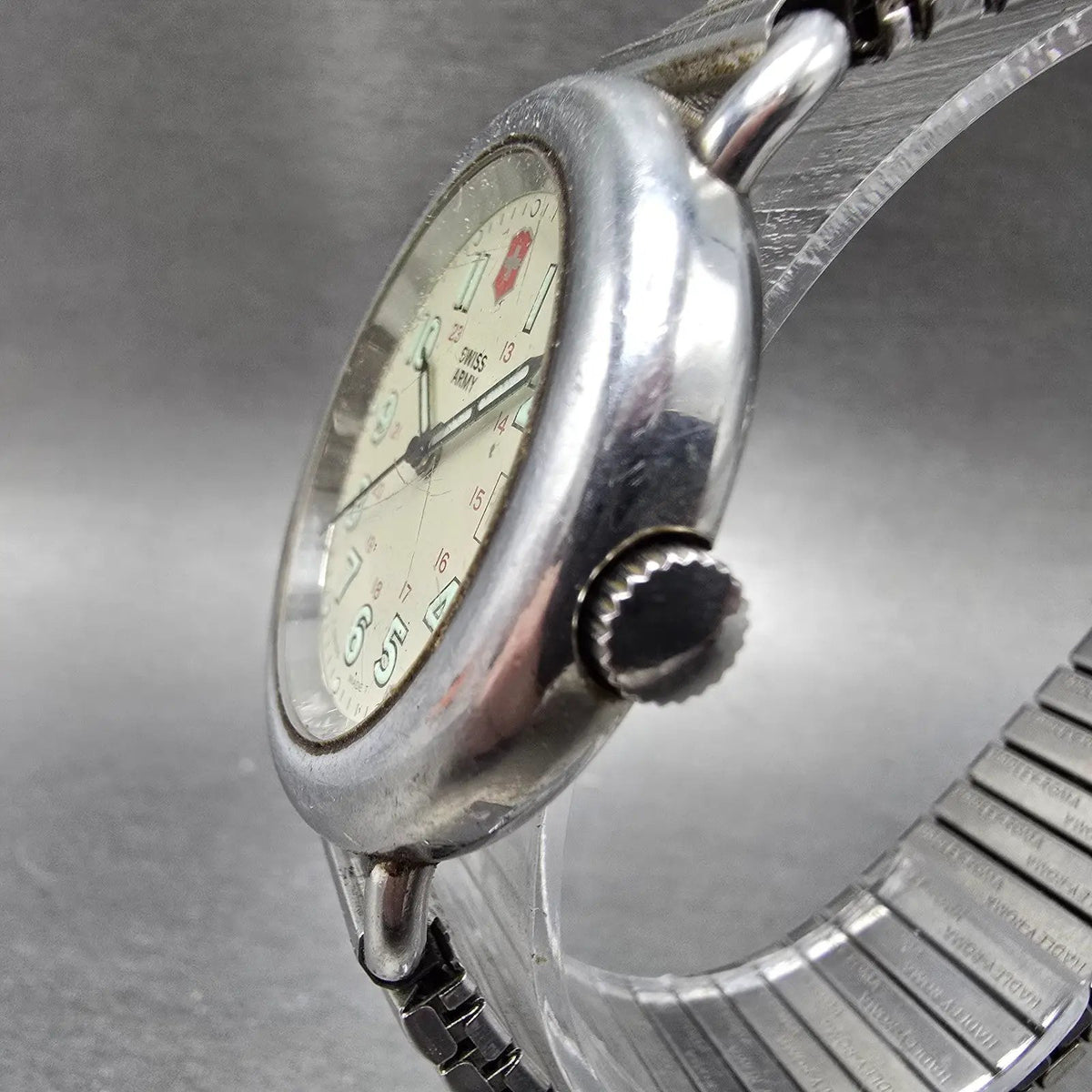 Victorinox Swiss Army Cavalry Watch Men 37mm Cream Dial Silver Tone Date PART CH3