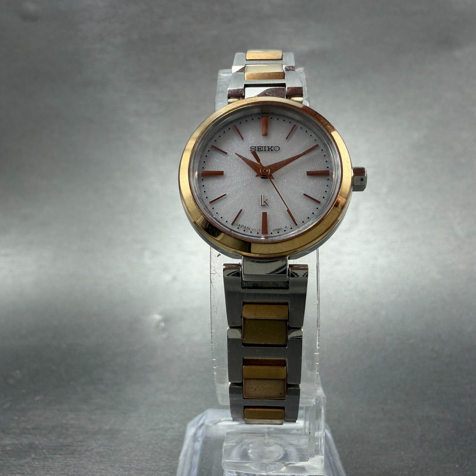 Seiko Solar Lukia Watch 24mm Women White Dial Two Tone Round V117-0EH0 Runs6