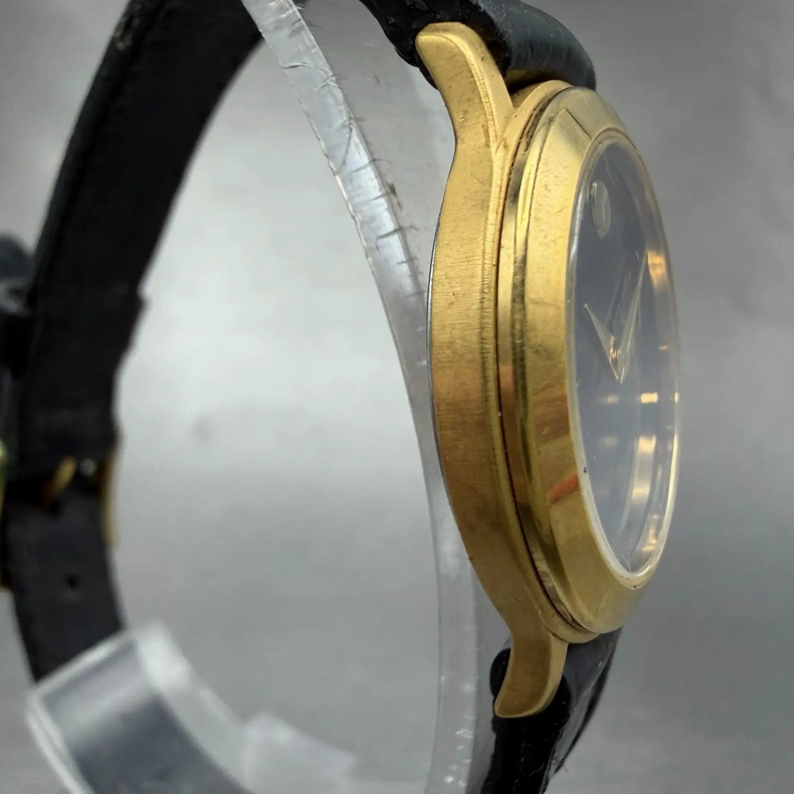 Movado Museum Watch Women 26mm Black dial Gold Tone 87-EA-0814 New Battery VTG3