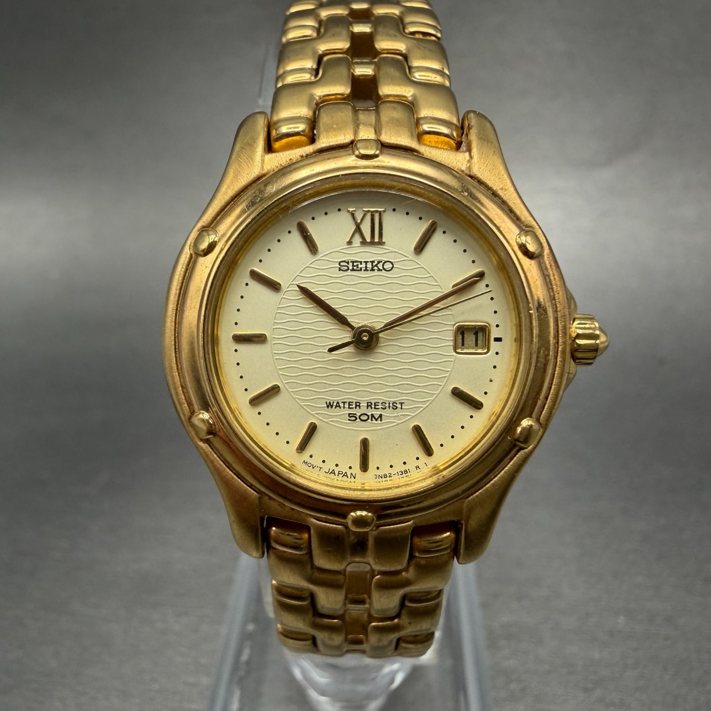 Seiko Watch Women 26mm Champagne Dial Gold Tone Date Round 7n82-0599 New Batt N50
