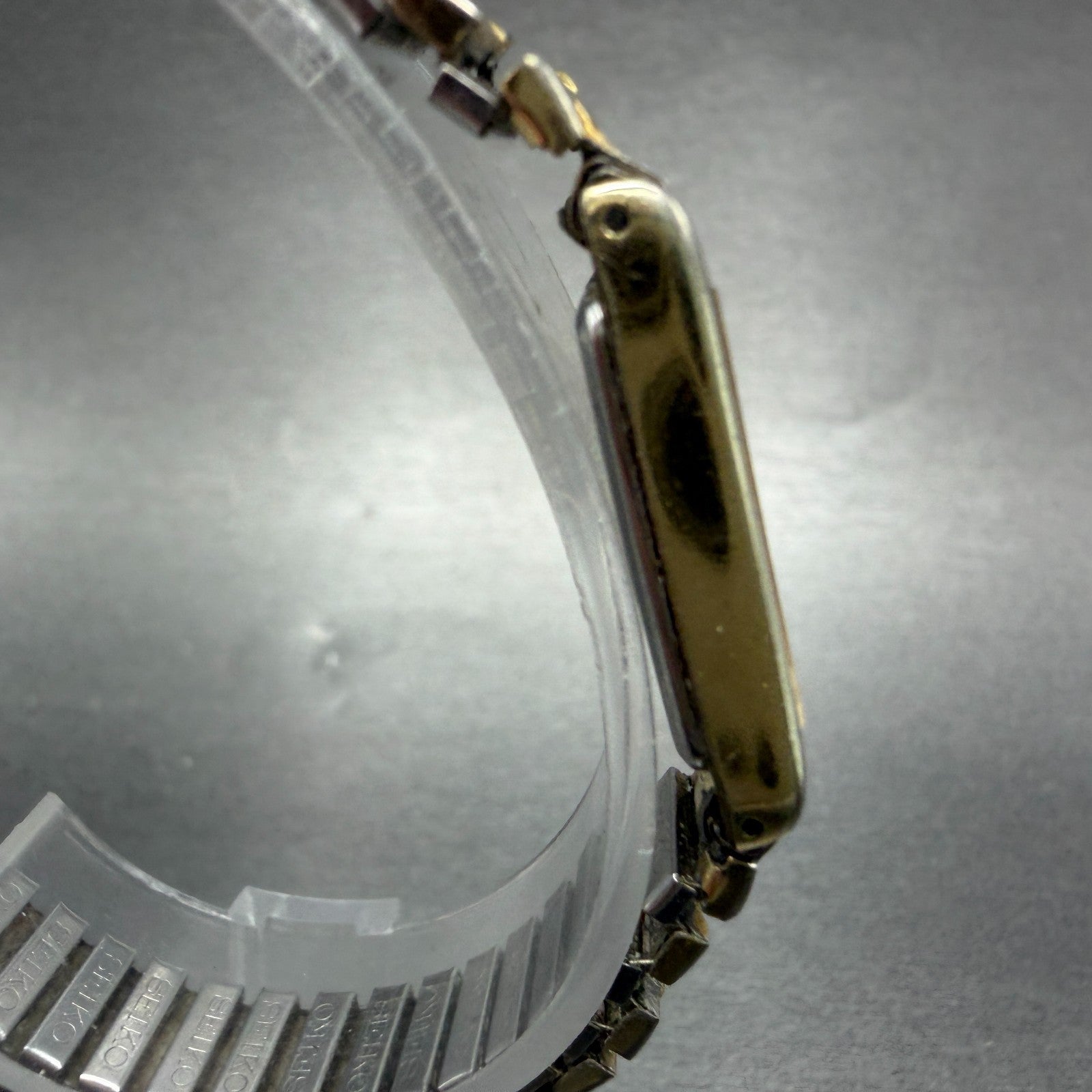 Seiko Tank Watch Women 12mm Champagne Dial Gold Tone 2E20-5239 New Battery GF43