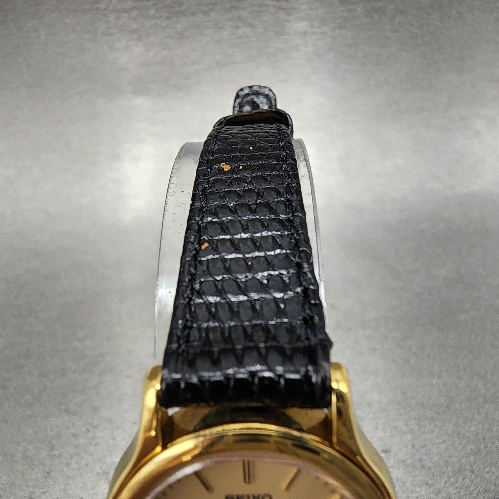 Seiko Watch Women 23mm Champagne Dial Gold Tone 12p210b90 New Battery4