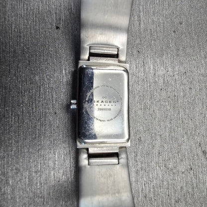 Skagen Watch Women 16mm Black Dial Silver Tone Rectangle 299SSXB New Battery10