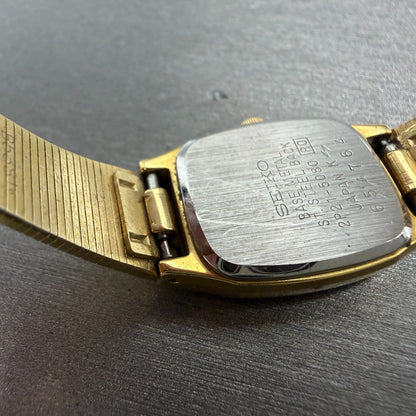 Seiko Tank Watch Women 17mm Champagne Dial Gold Tone 2P21-5080 New Battery9