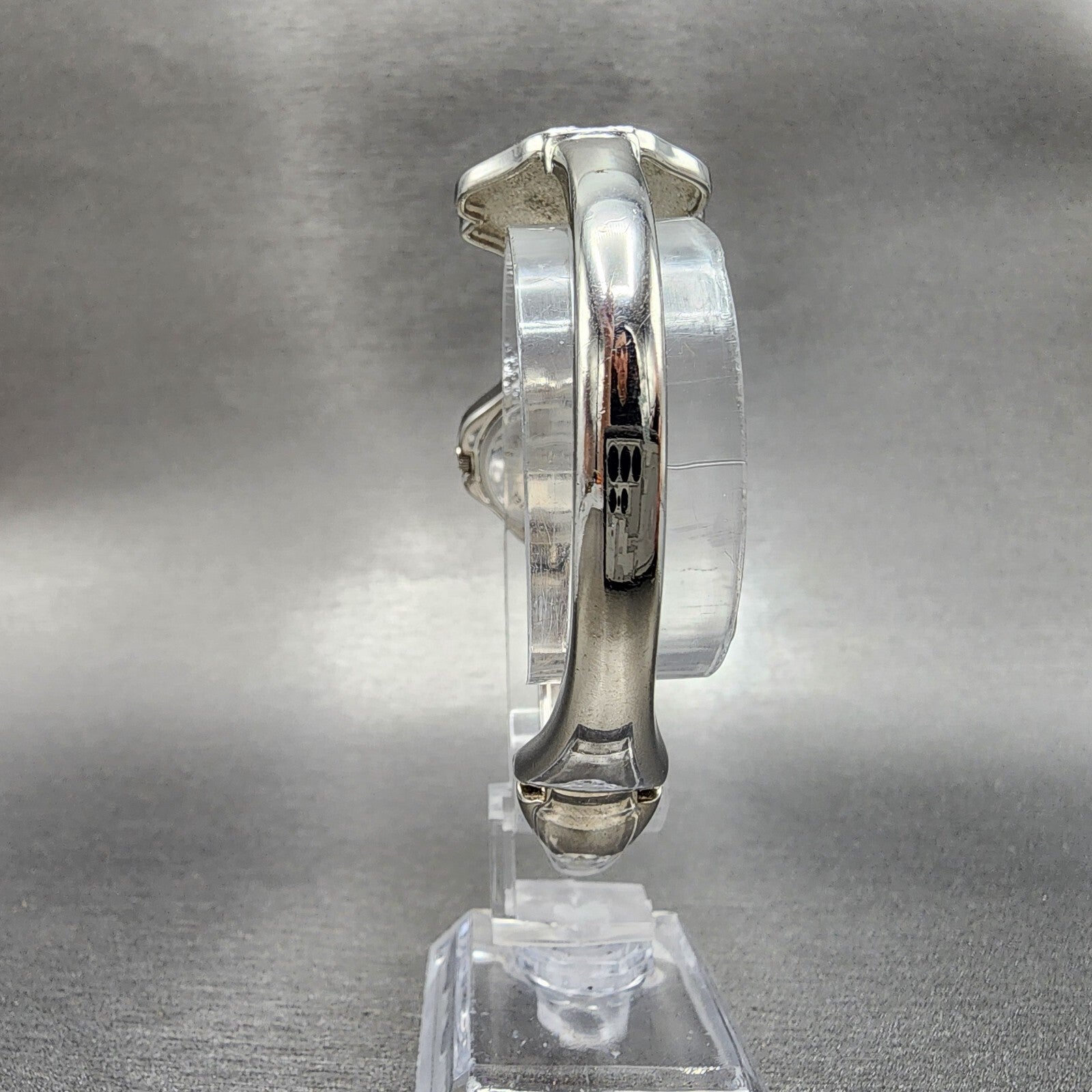 Citizen Q&Q Flower Watch Women 25mm Silver Dial Silver Tone Bangle New Battery7