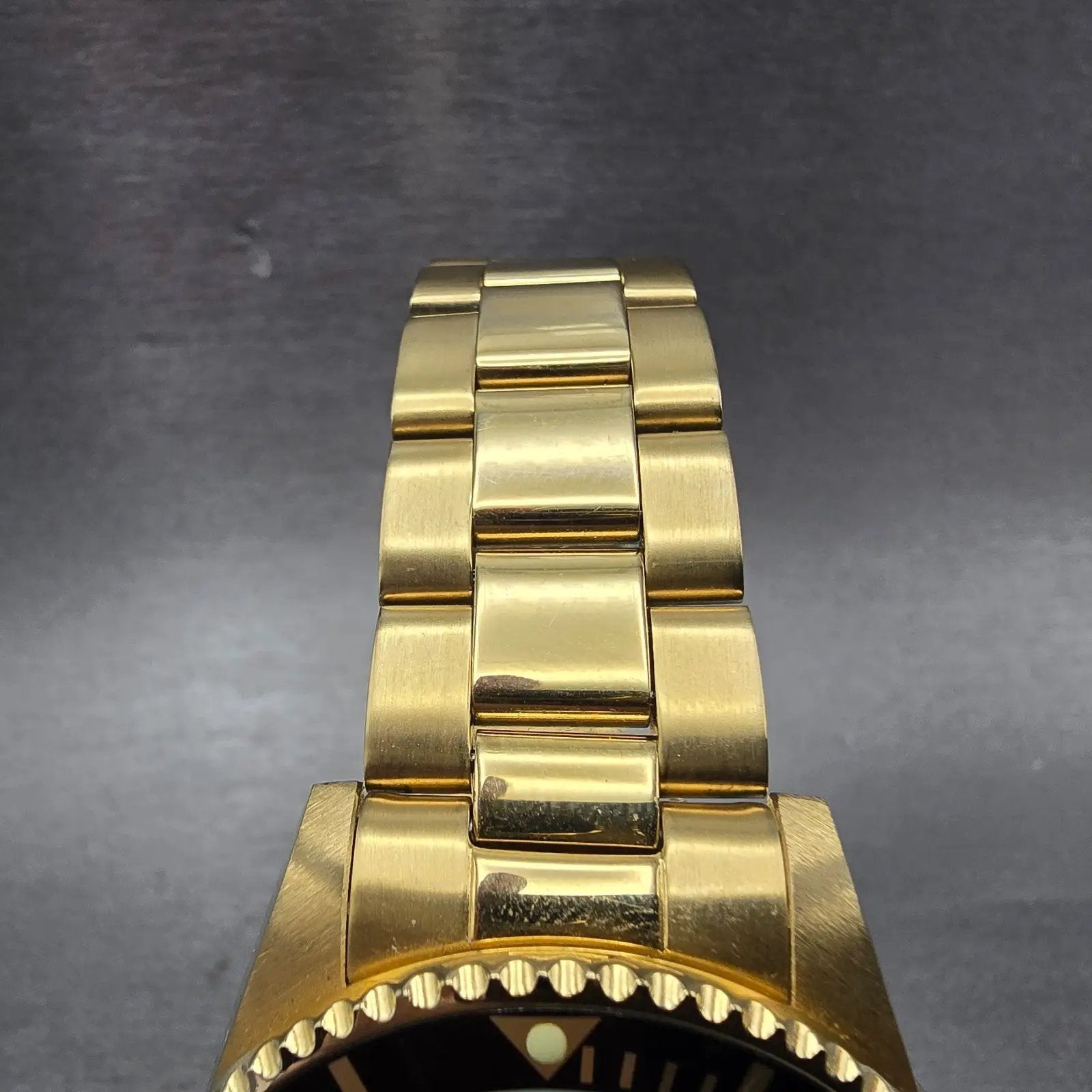 Invicta Pro Diver Watch Men 40mm Black Dial Gold Tone Date 89290B Automatic Runs4