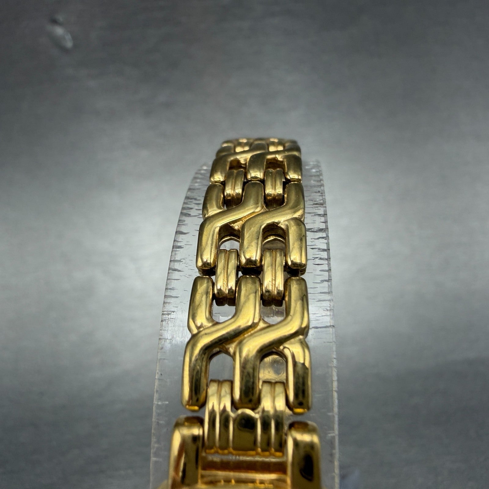 Seiko Watch Women 21mm Champagne Dial Gold Tone Round 1N00-1E09 New Battery LWF4