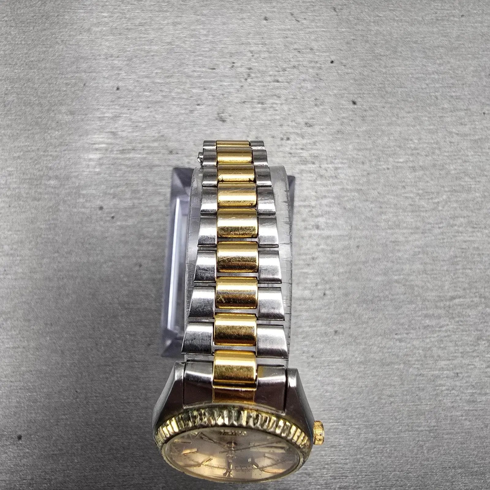 Seiko SQ Watch Women 24mm Silver Dial Two Tone Daydate 3E23-0A69 New Battery VTG4