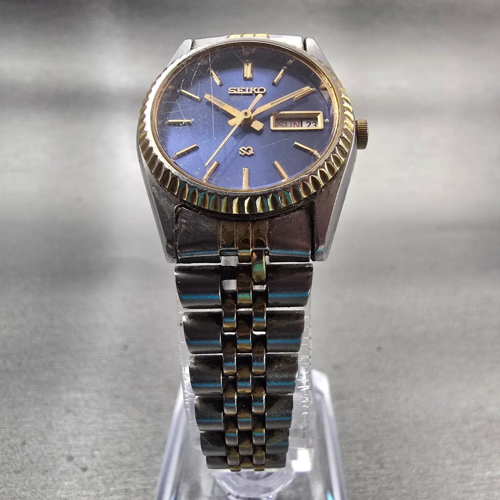 Seiko SQ Watch Women 24mm Blue Dial Two Tone Daydate 3Y03-0169 New Battery5