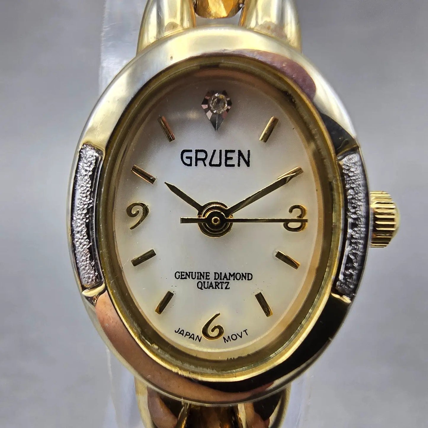 Gruen Watch Women 18mm MOP Dial Two Tone Ovel New Battery Vintage1
