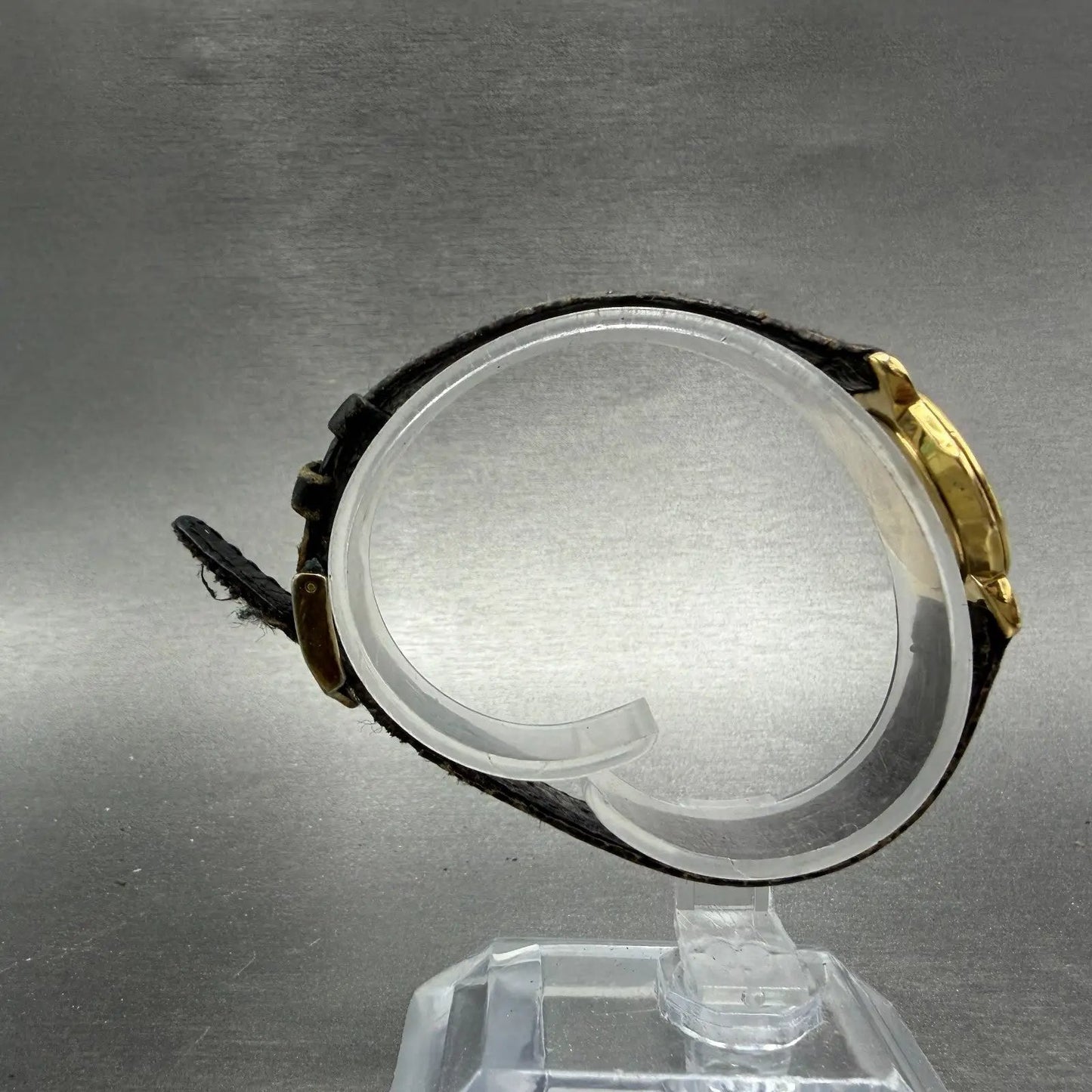 Gucci 3400L Watch Women 22mm White Dial Gold Plated Round New Battery VTG8