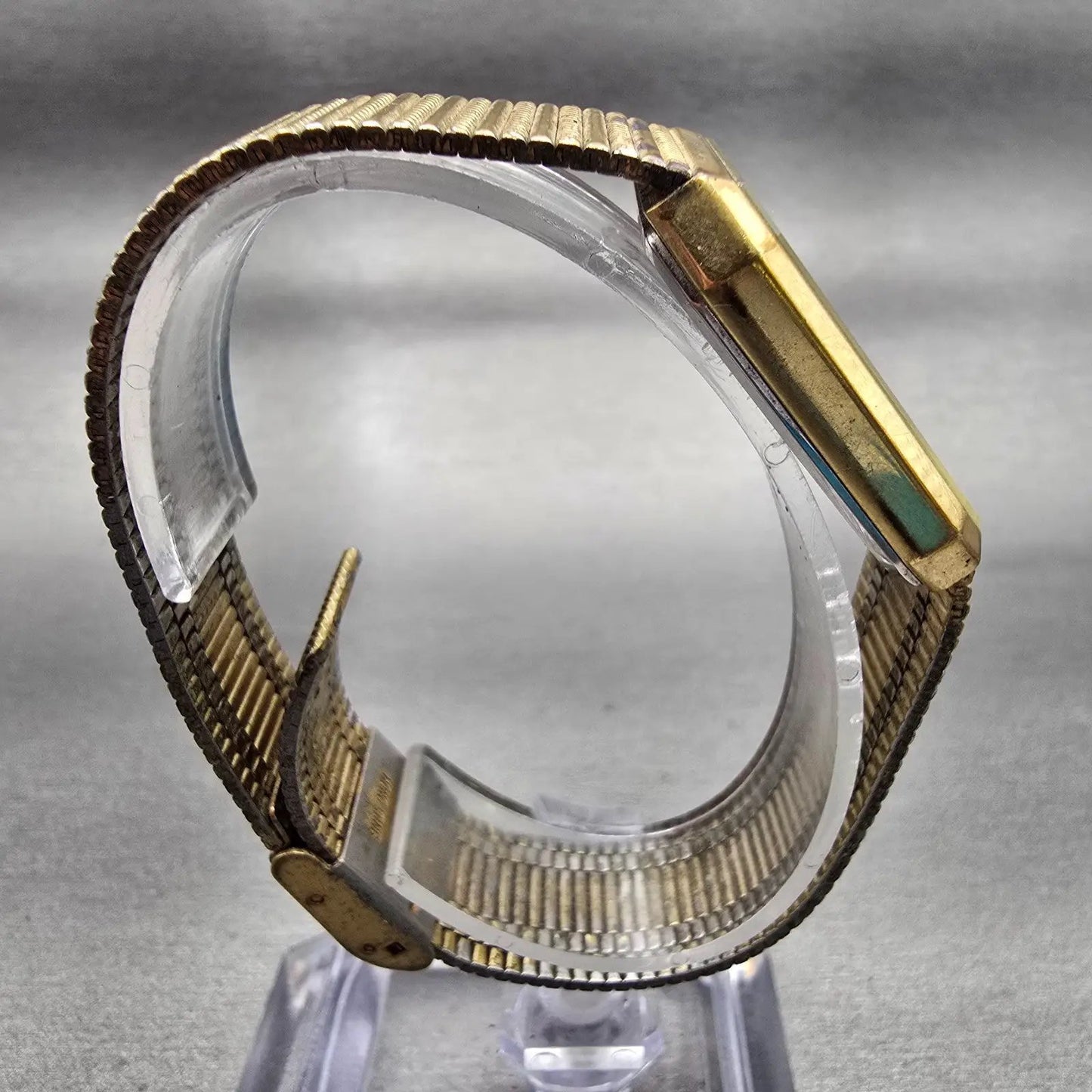 Bulova Watch Men 25mm Gold Dial Gold Tone Rectangle 92M45 New Battery Vintage8