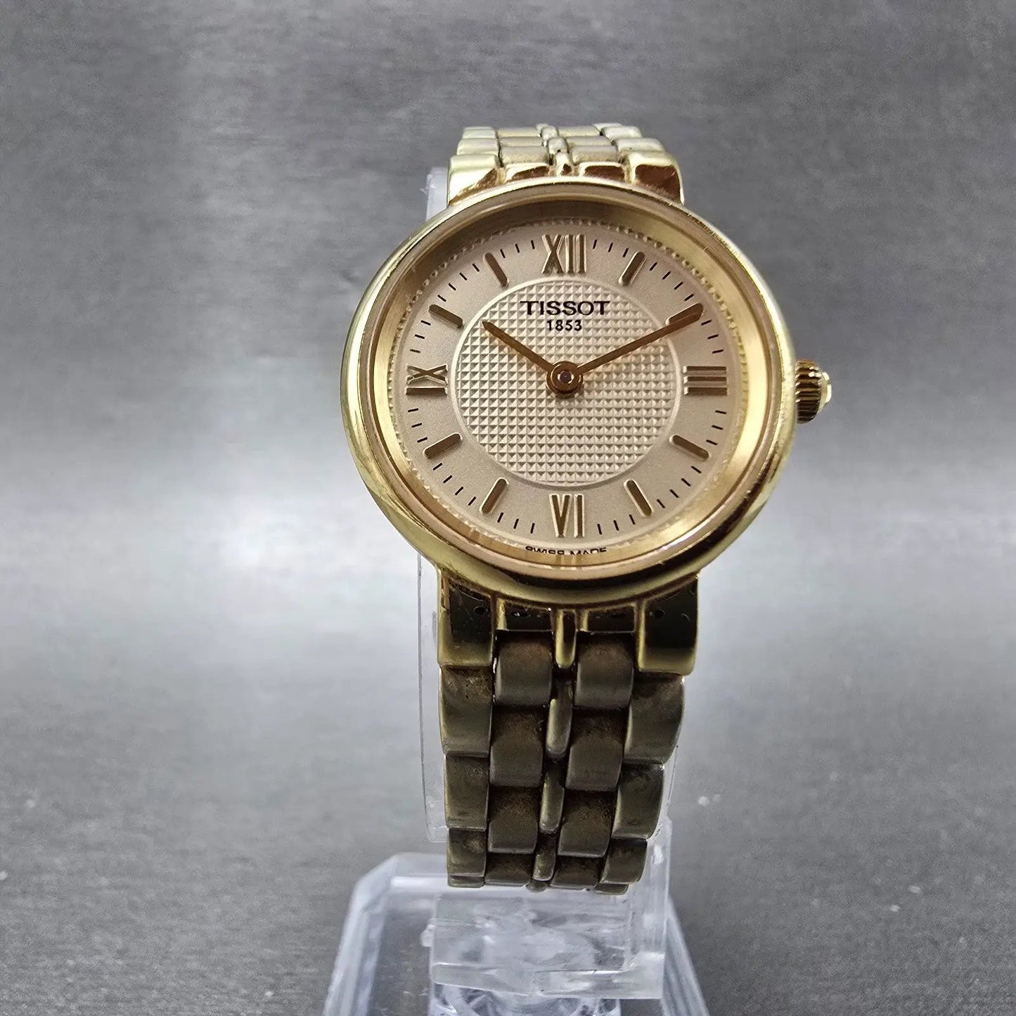 Tissot Watch Women 24mm Champagne Dial Gold Tone Round T953 New Battery Swiss4