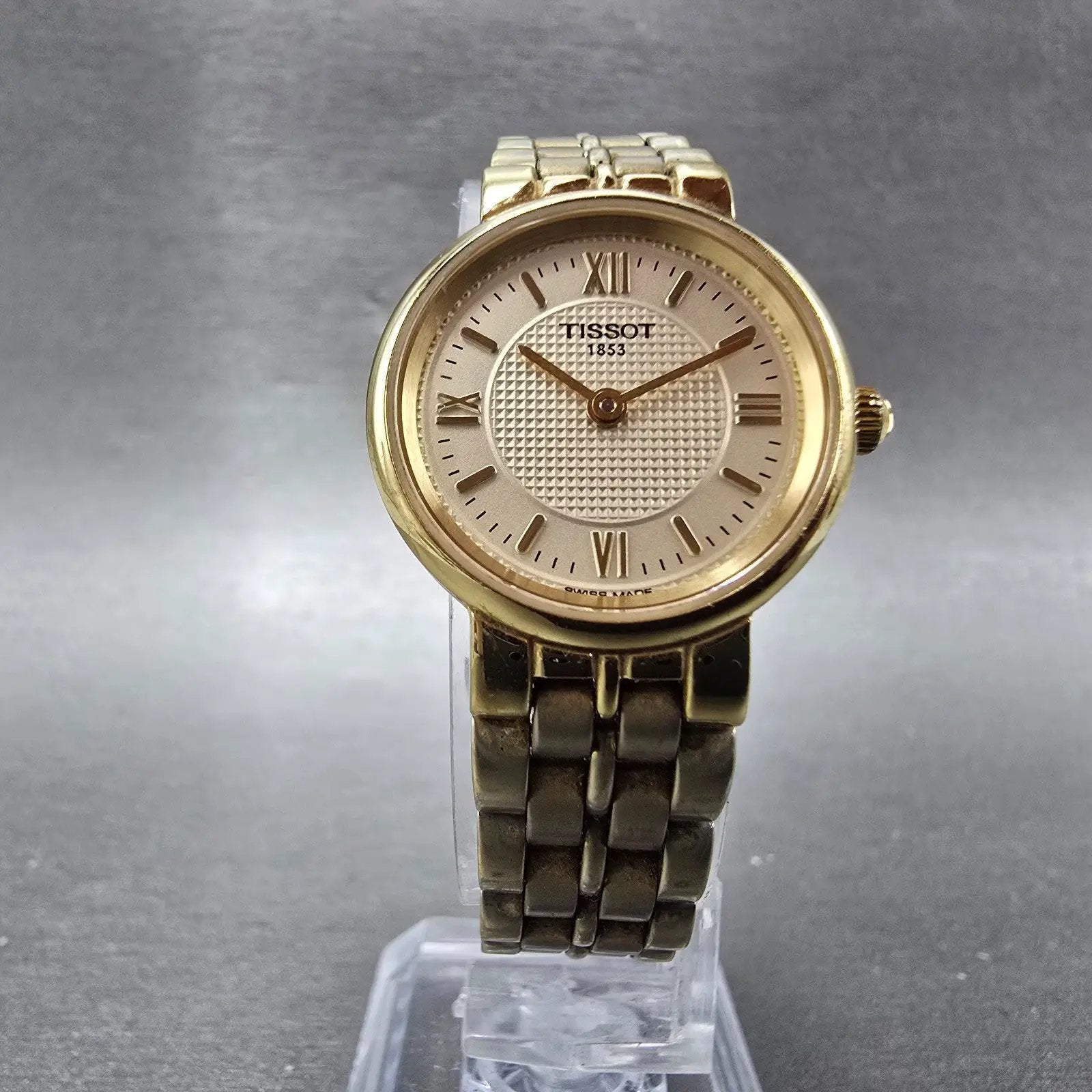 Tissot Watch Women 24mm Champagne Dial Gold Tone Round T953 New Battery Swiss4