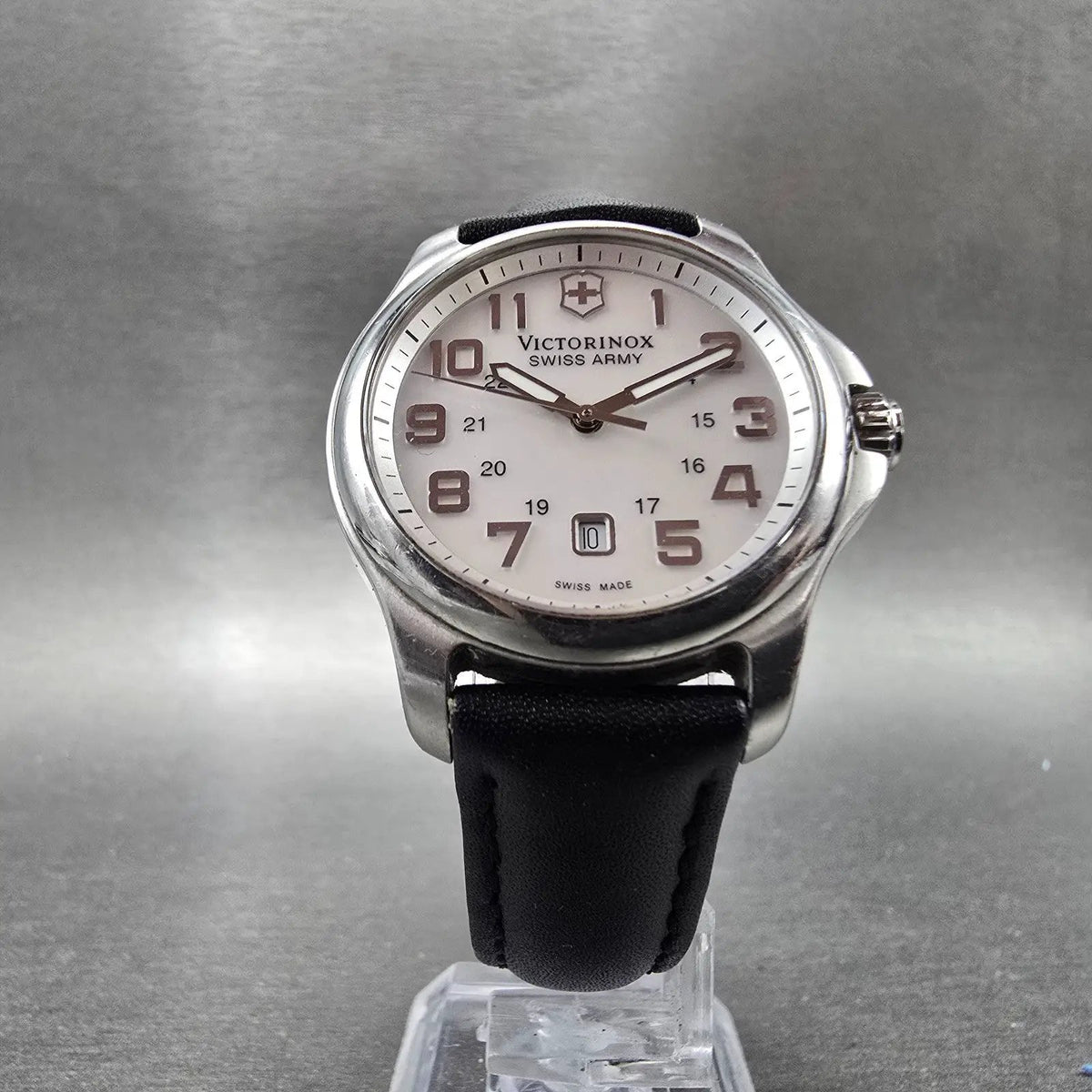 Victorinox Swiss Army Officer Watch Women 33mm MOP Dial Steel Date 241365 NewBat5