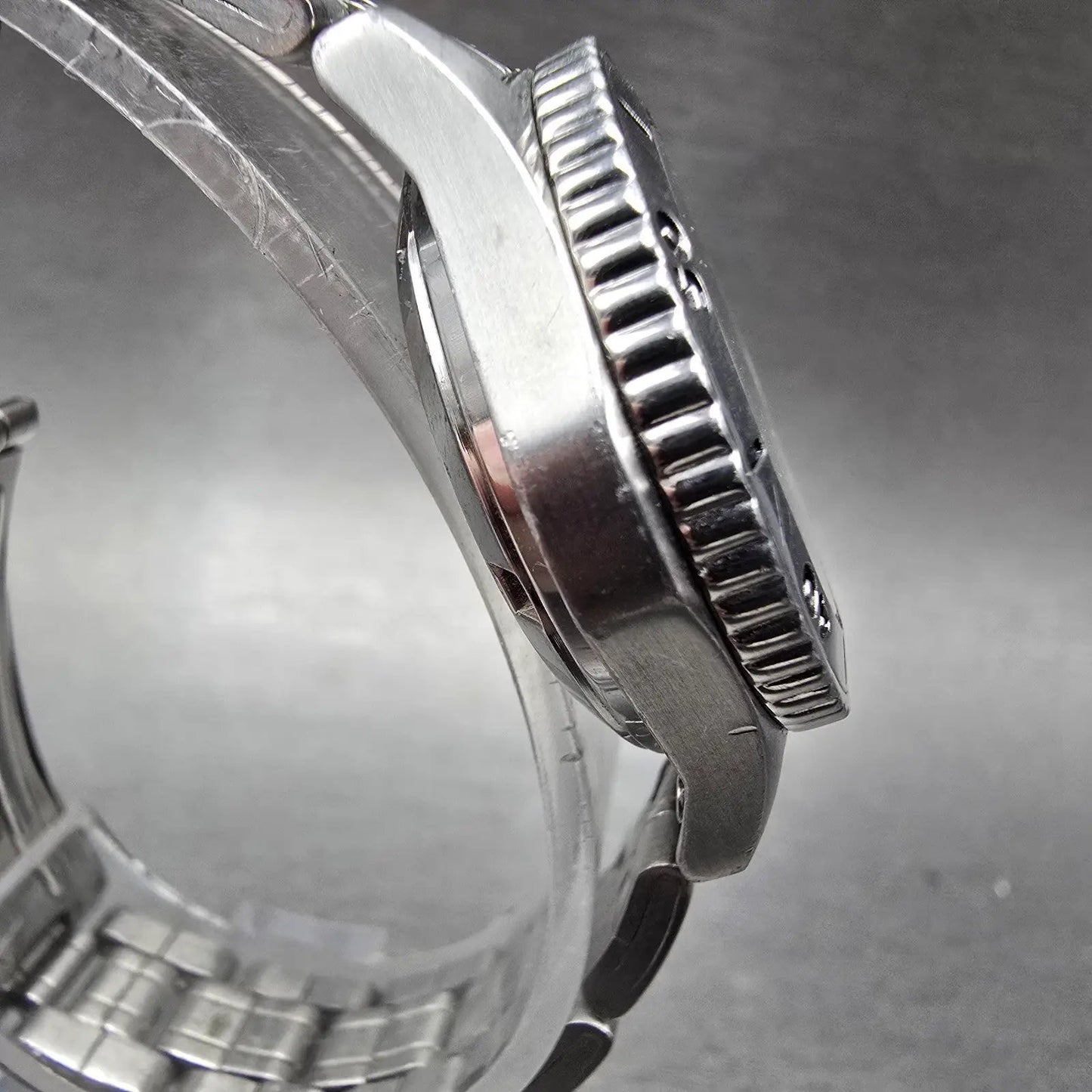 Wenger Swiss Military Dive Watch Women 30mm MOP Dial Steel Date 093.0670 New Bat4