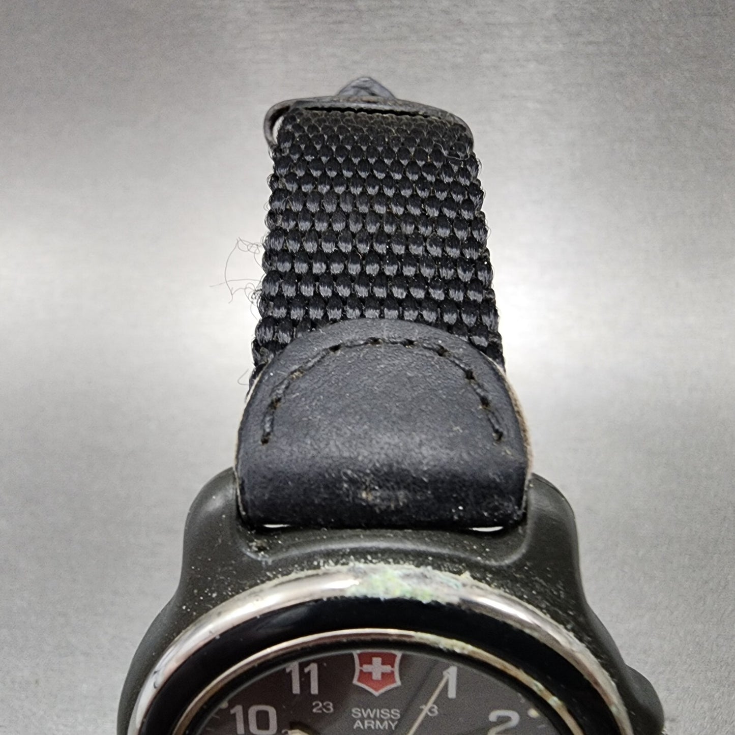 Swiss Army Watch men 39mm Black Dial Black Tone Date Round  New Battery4
