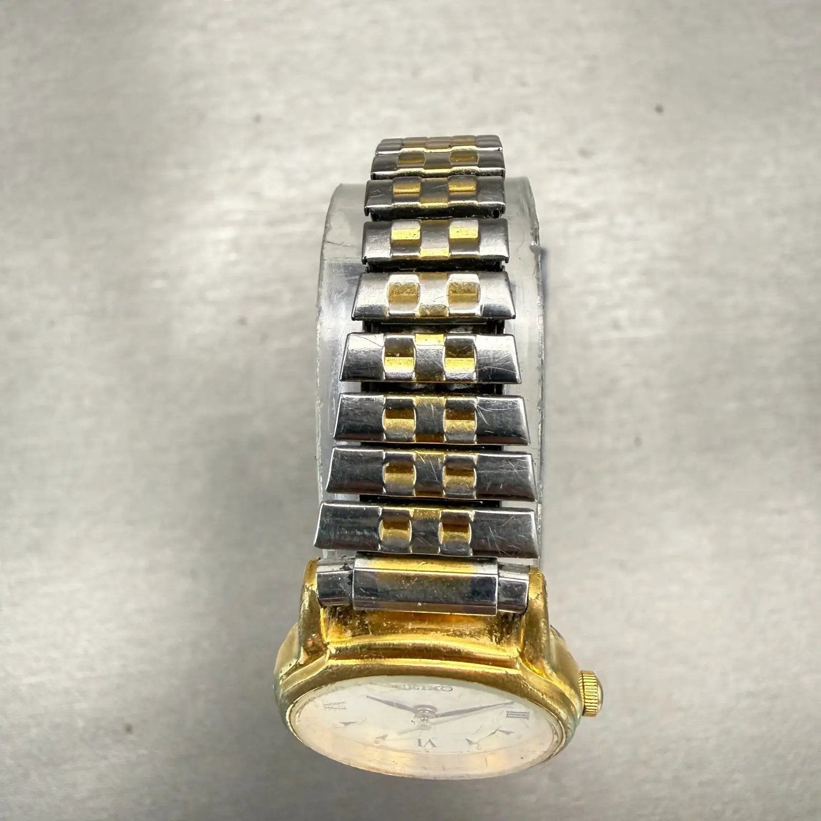 Seiko Watch Women 22mm Cream Dial Gold Tone Round V701-A110 New Battery Vintage4