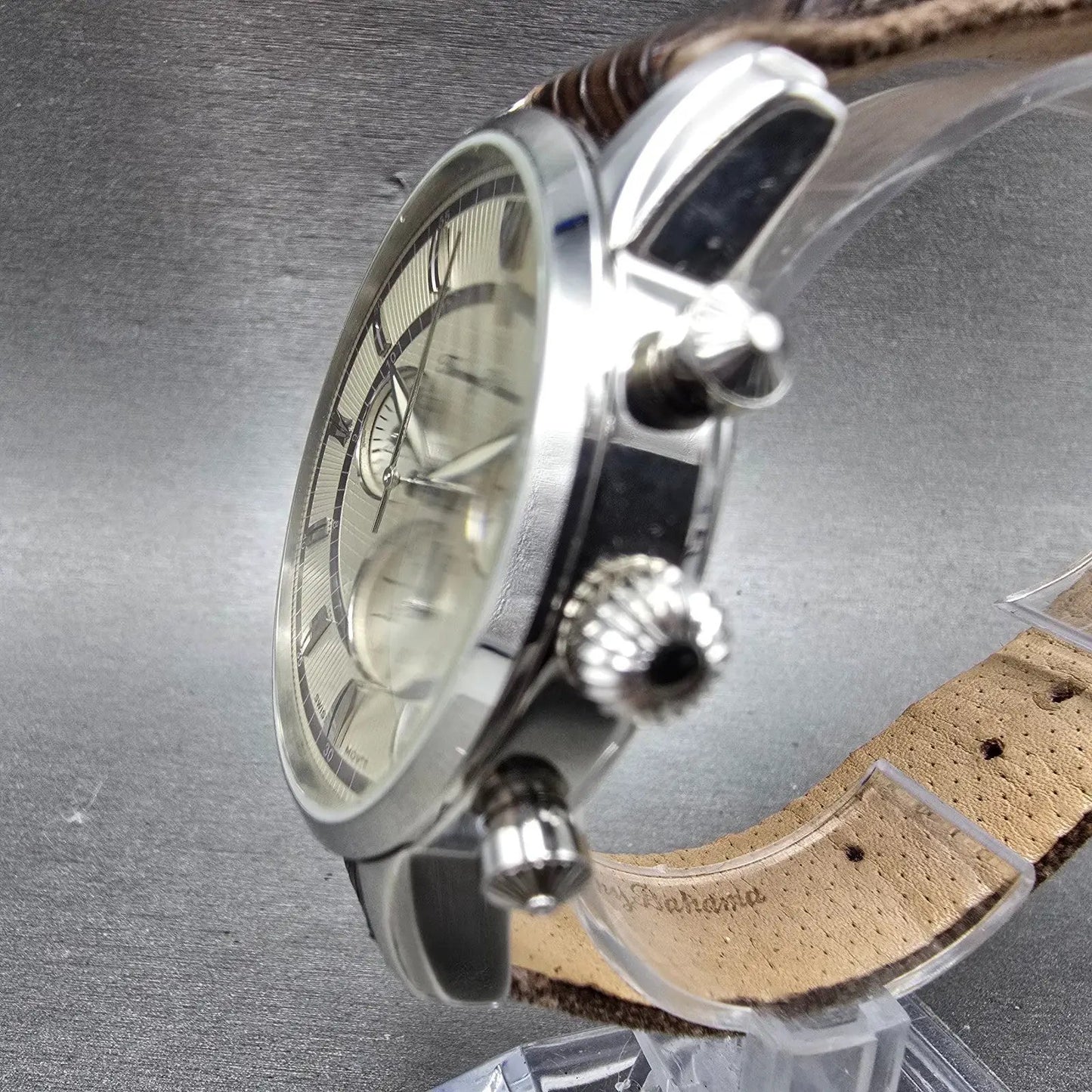 Tommy Bahama Panama-Crono Watch Men 42mm Cream Dial Steel Date TB1137 New Batt2