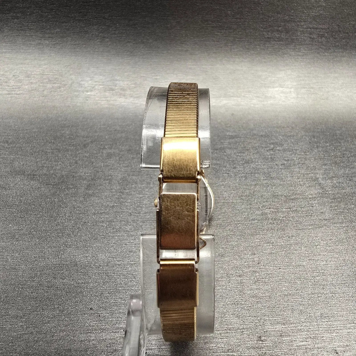 Seiko Watch Women 19mm Champagne Dial Gold Tone Round 2C20-0029 New Battery VTGT7
