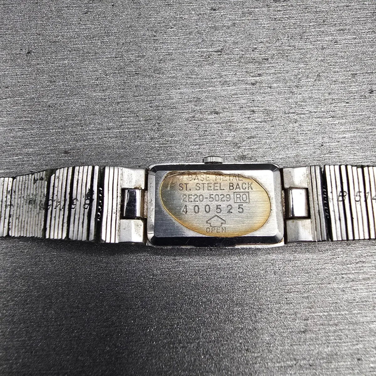 Seiko Tank Watch Women 12mm Silver Dial Silver Tone Rectangle 2E20-5029 New Batt10