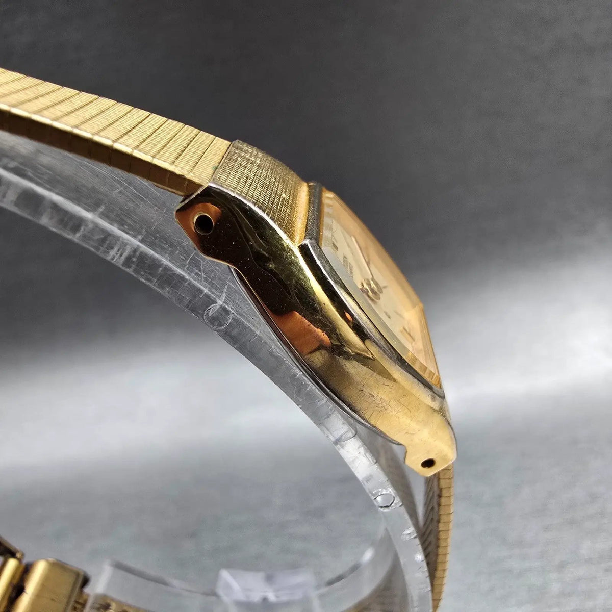 Citizen CQ Watch Women 17mm Champagne Dial Gold Tone 3220-324111 New Battery JP3