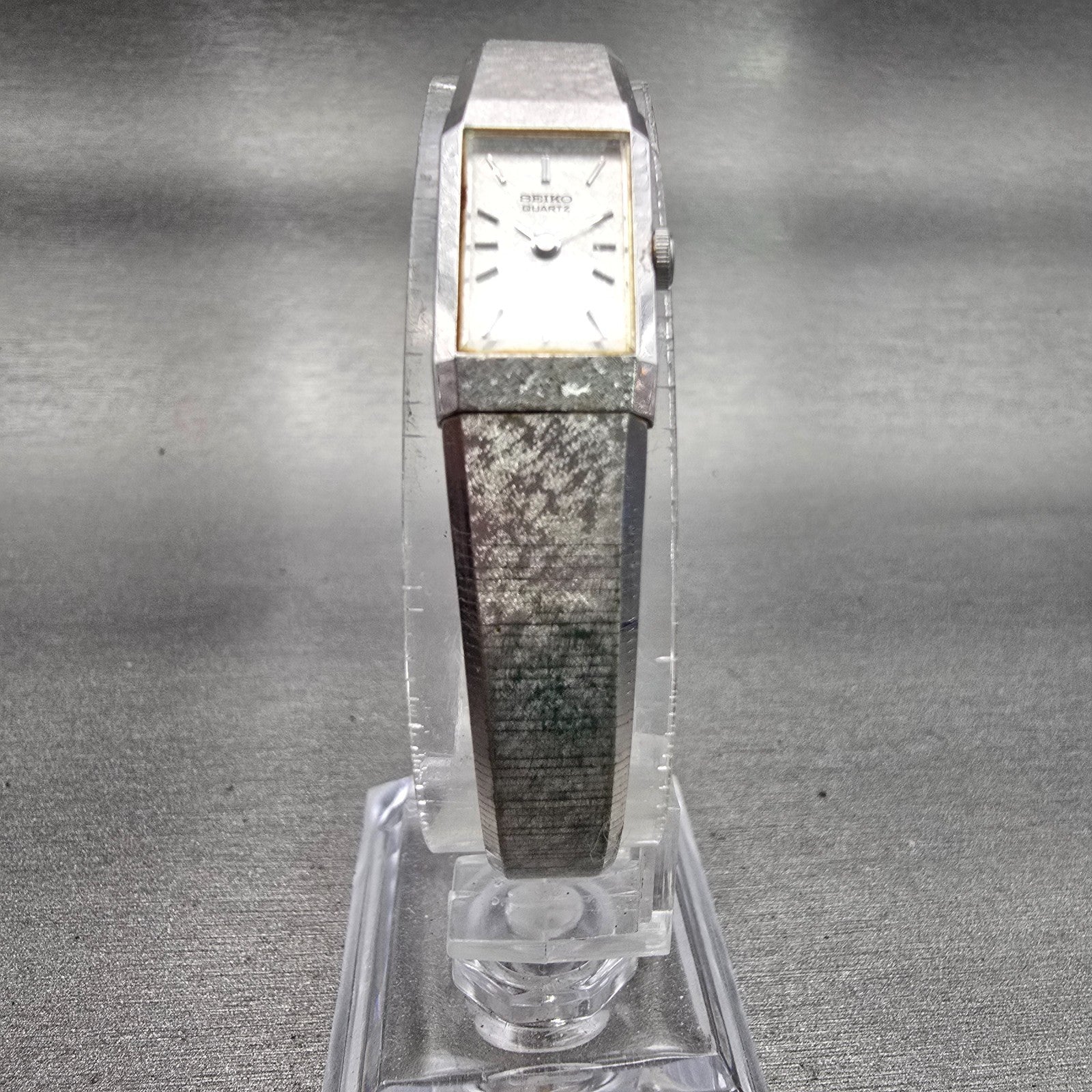 Seiko Watch Women 12mm Silver Dial Silver Tone Rectangle 2E20-5029 New Battery5