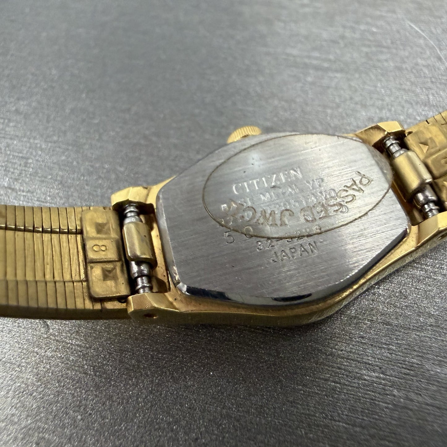 Citizen CQ Watch Women 17mm Champagne Dial Gold Tone Round 3220-320514 New Batt9
